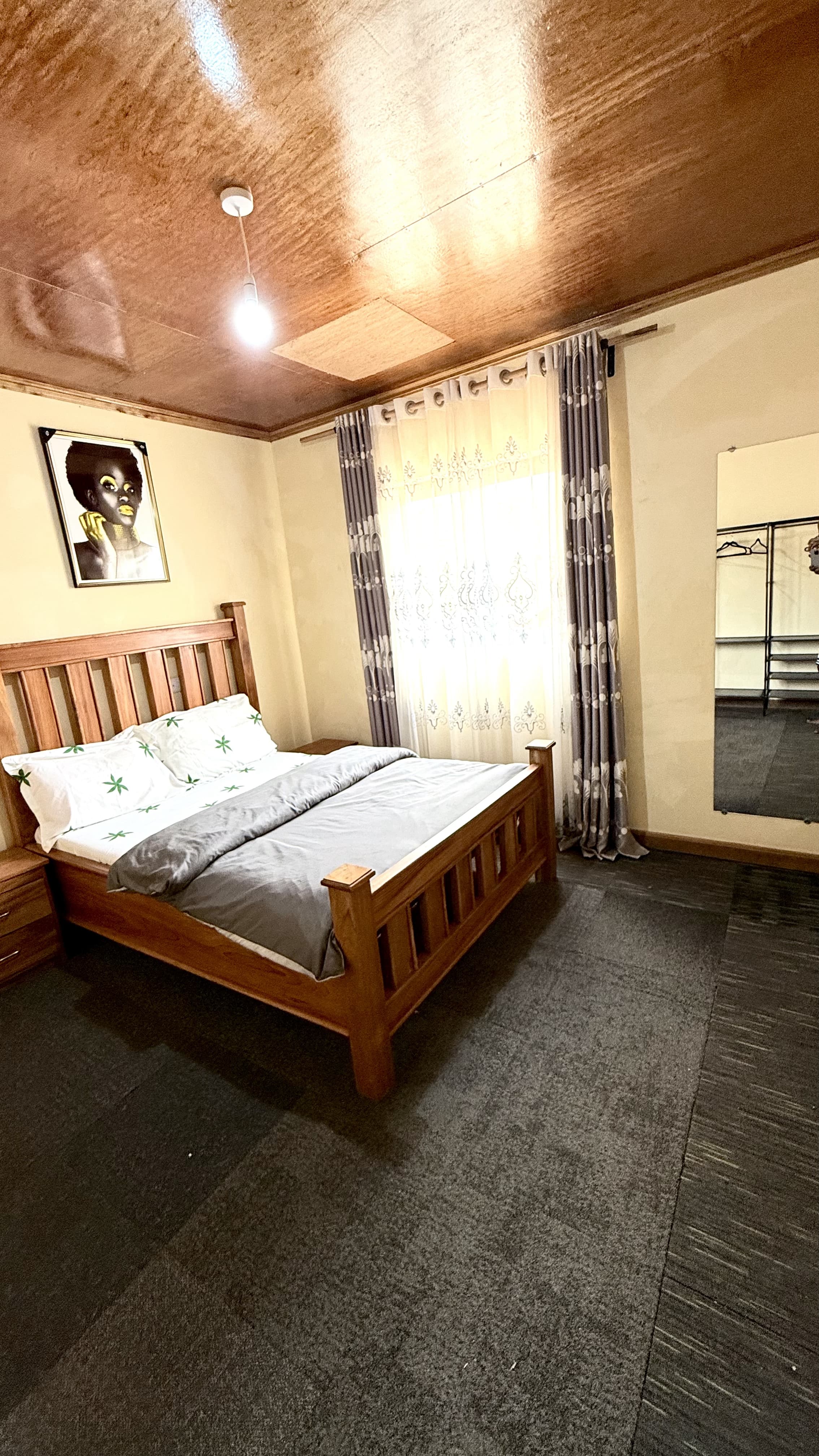 Apartment gallery secondary